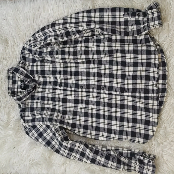 APC Flannel - Picture 3 of 4